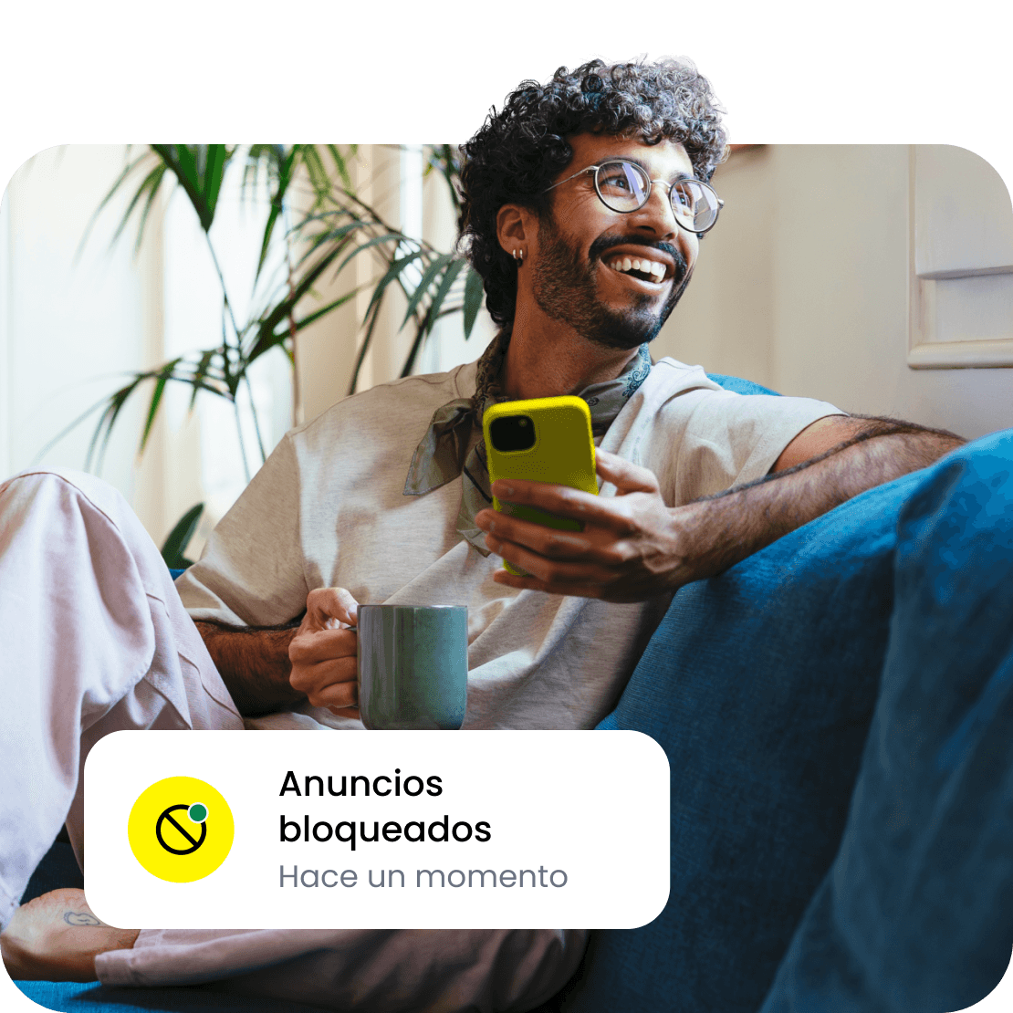 La función Bloqueador de anuncios ayuda a detener los anuncios en línea.