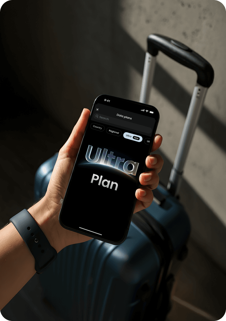 A phone screen showing the Saily Ultra plan.