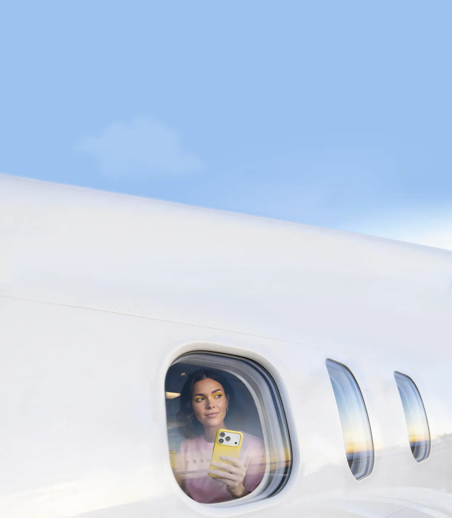 A person using the Saily eSIM app while rushing on their travels.