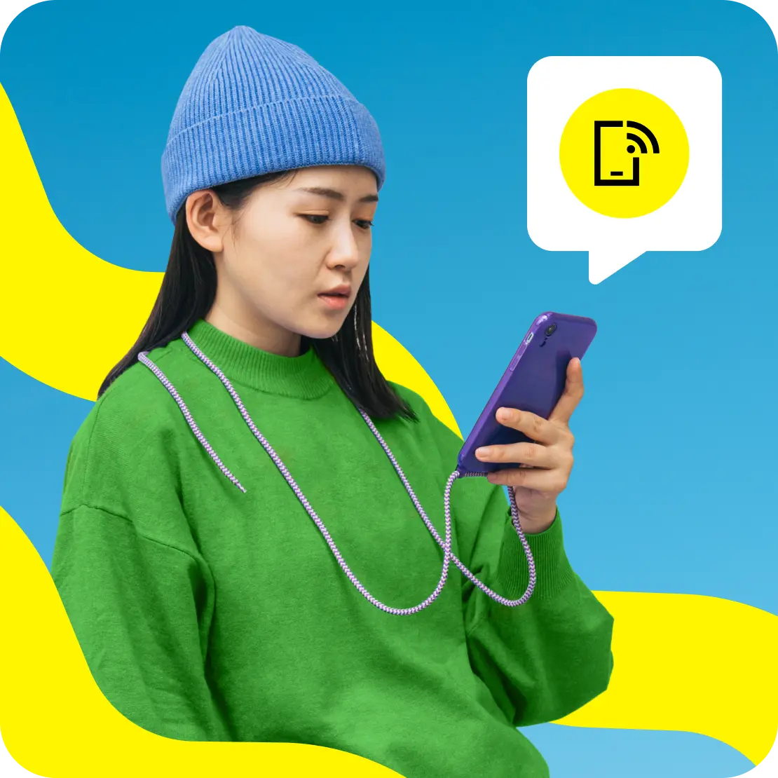 携帯電話のeSIMカードをアクティベートする幸せそうな女性。