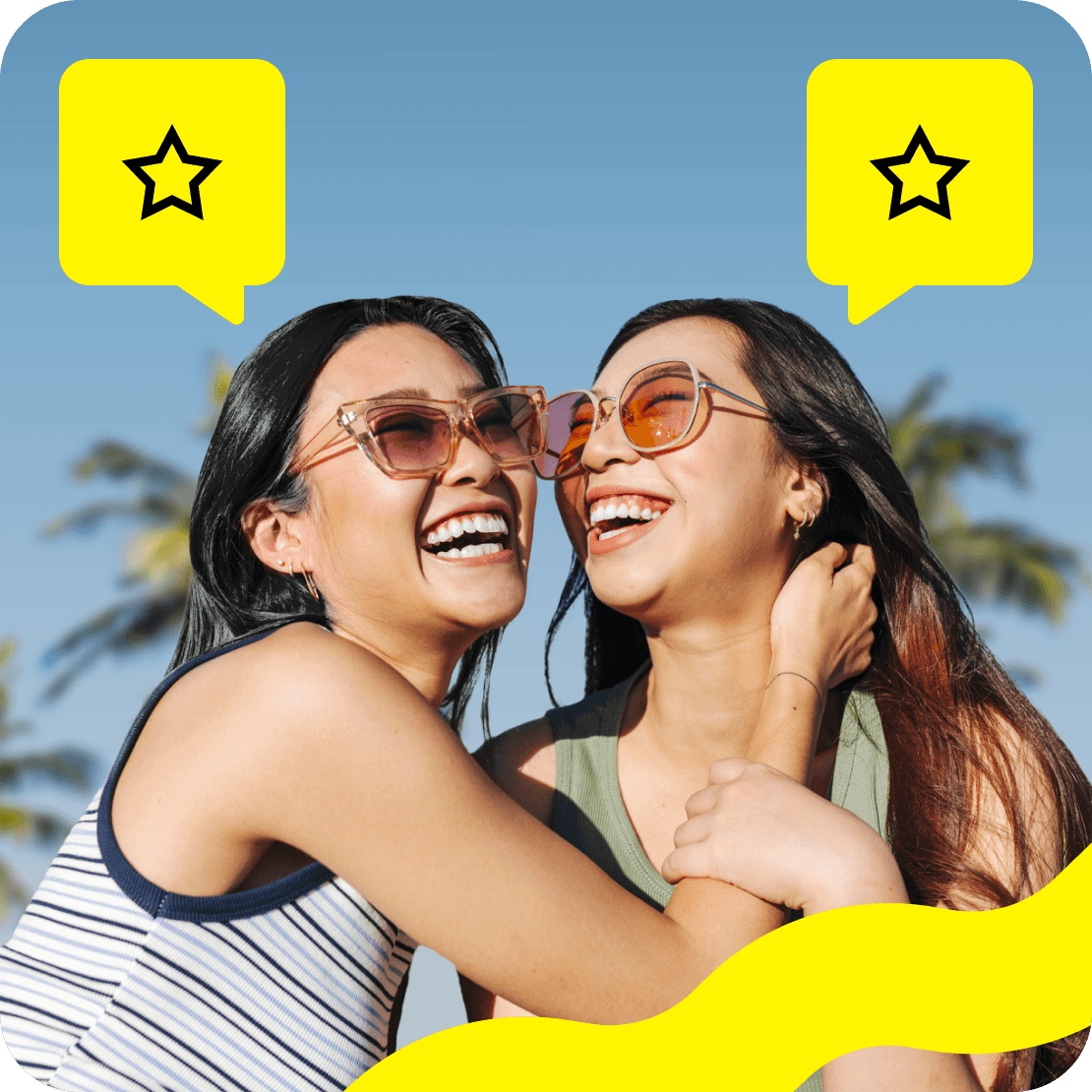 幸せそうな女性が、Sailyのレビューを投稿した後、ビーチに横たわっている。